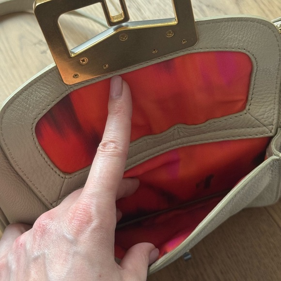 Marc by Marc Jacobs Vintage Y2K Leather Crossbody Purse - EUC - Beige Leather - Picture 9 of 12